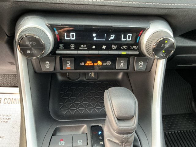 Used 2024 Toyota RAV4 XLE w/ Convenience Package AWD/4WD image 17