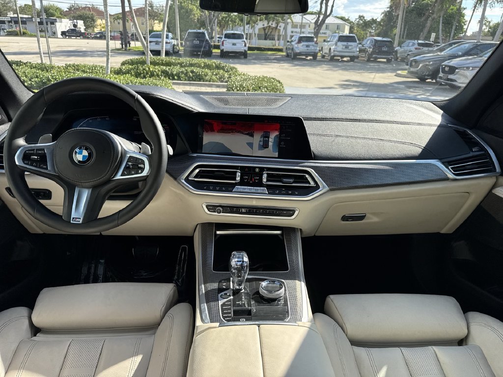 Used 2022 BMW X5 sDrive40i w/ M Sport Package RWD image 14