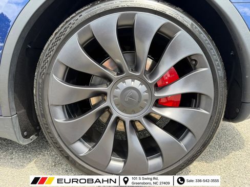 Used 2023 Tesla Model Y Performance AWD/4WD image 25