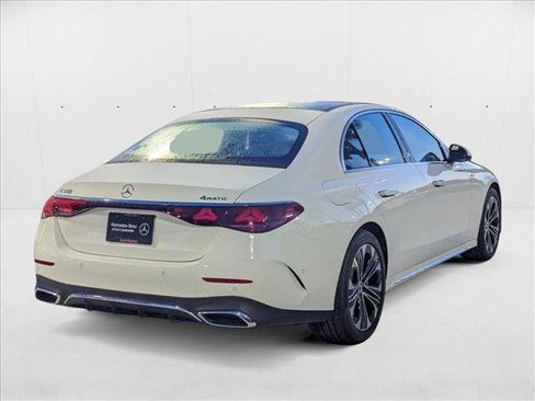 New 2026 Mercedes-Benz E 350 4MATIC Sedan image 2