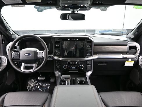 New 2025 Ford F150 Lariat w/ Equipment Group 502A High image 29