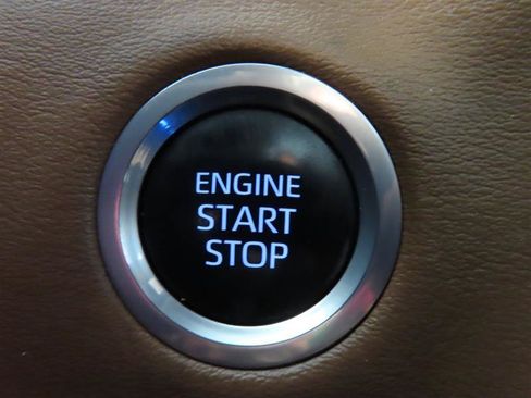 Used 2022 Toyota Tundra 1794 Edition AWD/4WD image 18