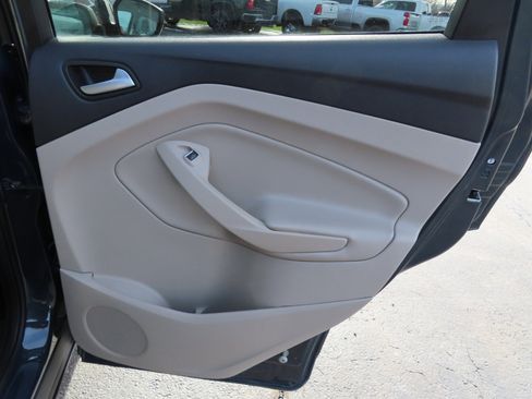 Used 2019 Ford Escape SEL image 37