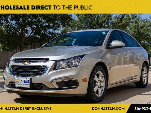 Used 2016 Chevrolet Cruze LT FWD image 1