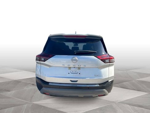 Used 2023 Nissan Rogue SV FWD image 7