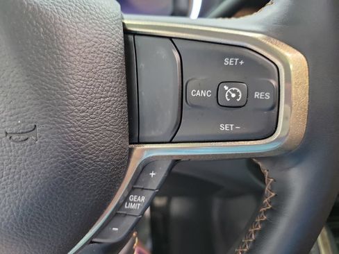 Used 2024 RAM 2500 Limited w/ Towing Technology Group AWD/4WD image 45