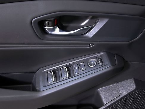 Certified 2025 Honda Accord SE image 17