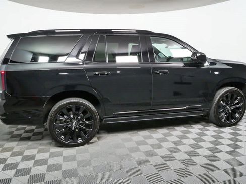 Certified 2026 Cadillac Escalade Platinum Sport w/ LPO, ONYX Package AWD/4WD image 2