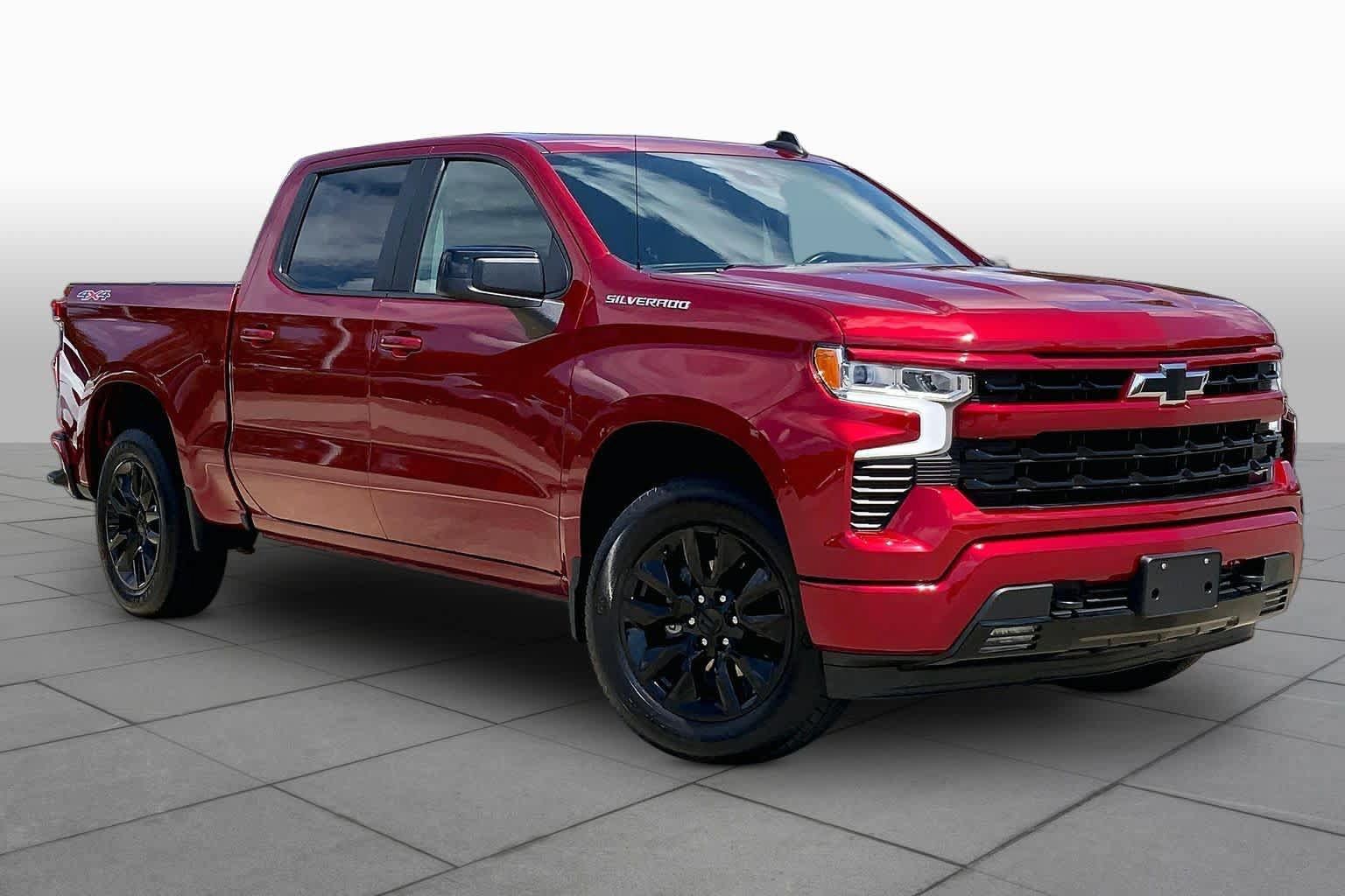Used 2023 Chevrolet Silverado 1500 RST AWD/4WD image 3