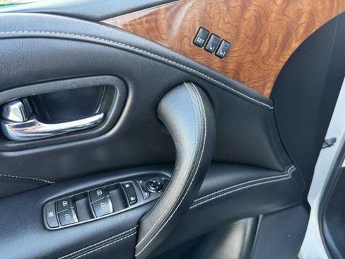 Used 2018 INFINITI QX80 2WD image 22