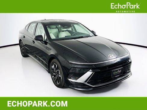 Used 2025 Hyundai Sonata SEL FWD image 1