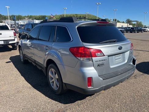 Used 2013 Subaru Outback 2.5i Premium w/ All-Weather Pkg AWD/4WD image 6