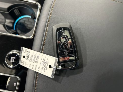New 2026 Lincoln Aviator Black Label AWD/4WD image 25
