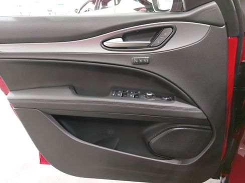 New 2025 Alfa Romeo Stelvio Sprint image 28