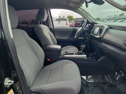 Used 2019 Toyota Tacoma SR5 RWD image 24