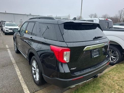 Used 2023 Ford Explorer XLT w/ Equipment Group 202A image 3