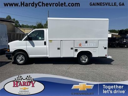 New 2025 Chevrolet Express 3500 w/ Power Convenience Package