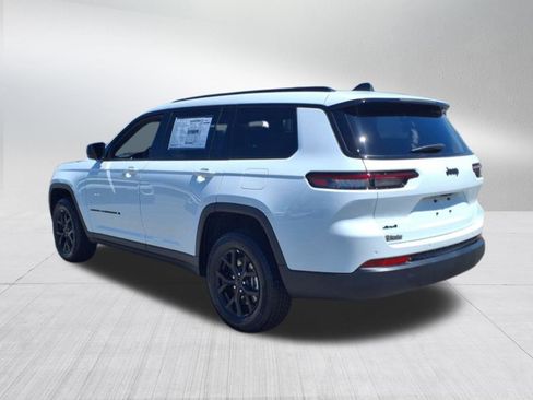 New 2025 Jeep Grand Cherokee L Altitude image 6