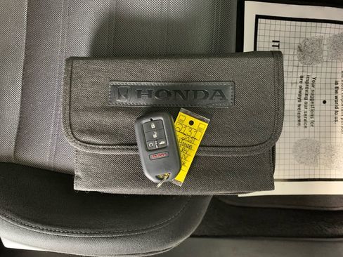 Used 2021 Honda CR-V Special Edition image 28