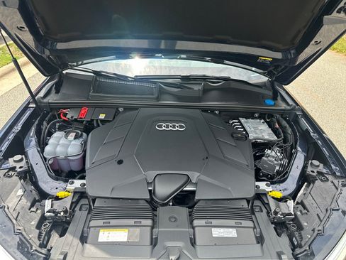 Used 2025 Audi Q7 3.0T Premium Plus AWD/4WD image 16