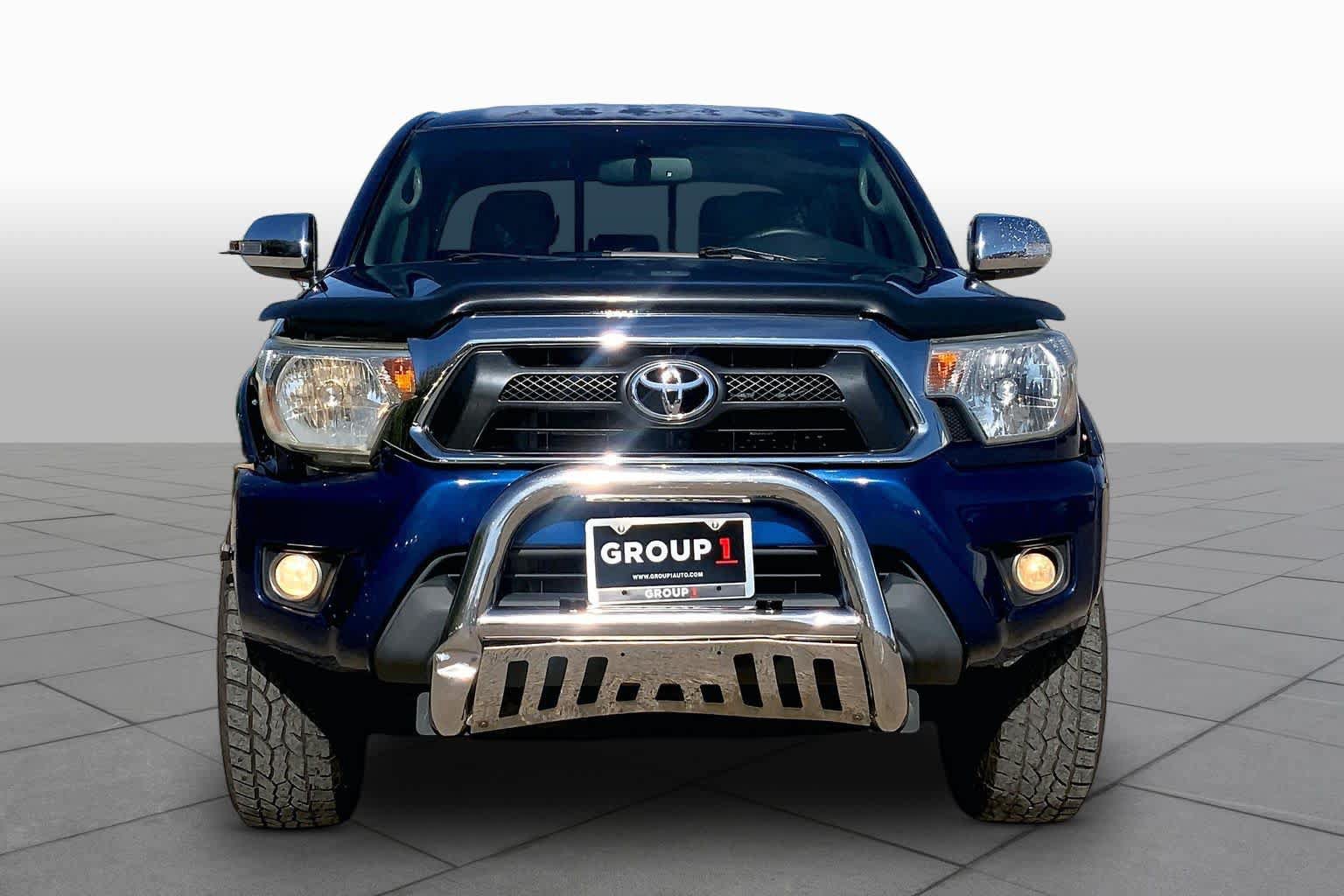 Used 2014 Toyota Tacoma PreRunner w/ Limited Package RWD image 3