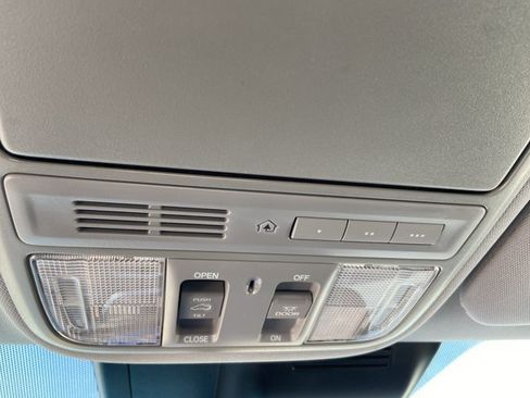 Used 2022 Honda CR-V EX-L image 44