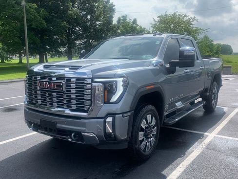 Used 2024 GMC Sierra 2500 Denali w/ Denali Reserve Package image 3