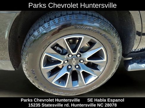 Certified 2022 Chevrolet Tahoe Z71 w/ Z71 Off-Road Package AWD/4WD image 37