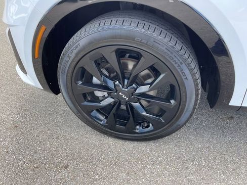 Used 2023 Kia Sorento SX FWD image 48