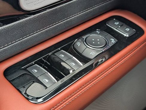 New 2026 Lincoln Aviator Reserve AWD/4WD image 23