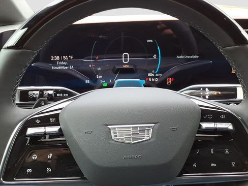 New 2026 Cadillac Optiq Luxury 1 image 15