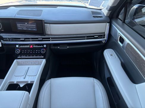 Used 2024 Hyundai Santa Fe Calligraphy image 22