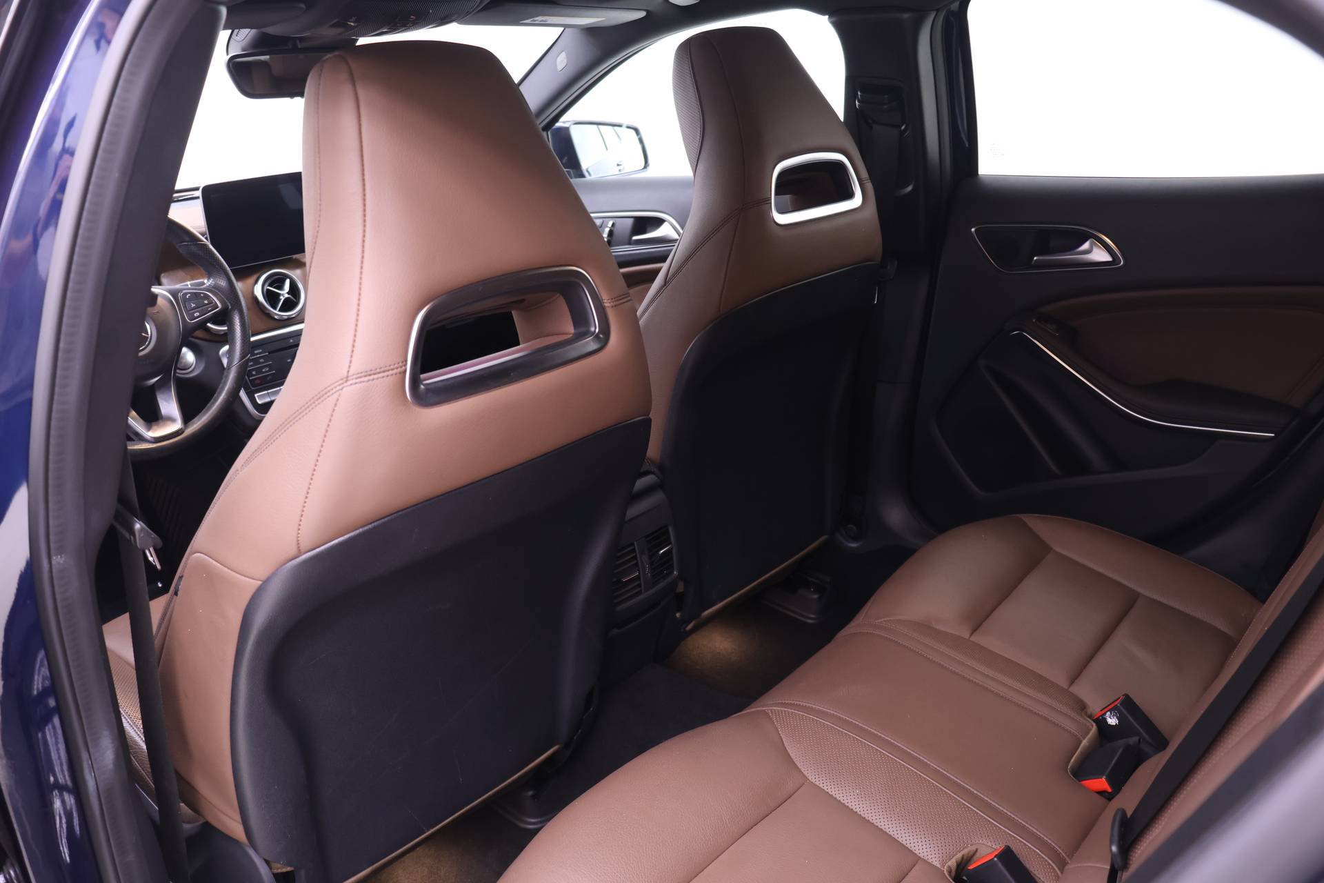 Used 2018 Mercedes-Benz GLA 250 4MATIC image 15