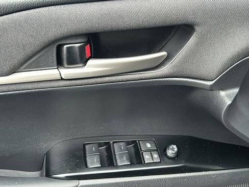 Used 2025 Toyota Camry LE image 14