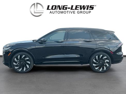 Certified 2024 Lincoln Nautilus Reserve w/ Jet Appearance Package (87T) AWD/4WD image 2