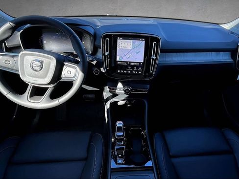New 2026 Volvo XC40 B5 Plus w/ Climate Package image 5