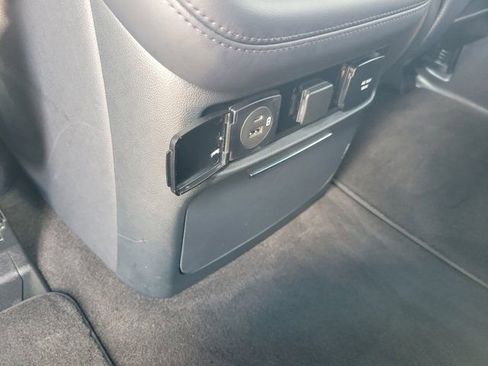 Certified 2023 Lincoln Navigator Reserve AWD/4WD image 18