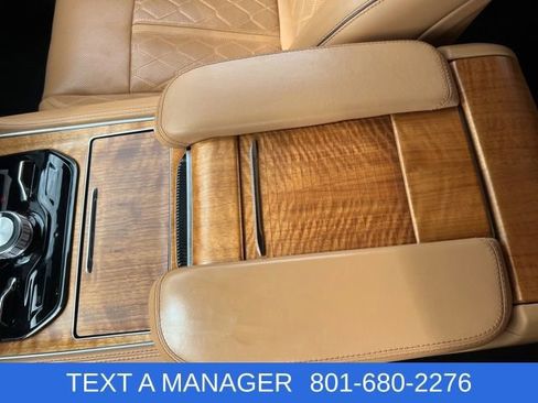 Used 2022 Jeep Grand Wagoneer Series III w/ Rear Seat Video Group 1 AWD/4WD image 29