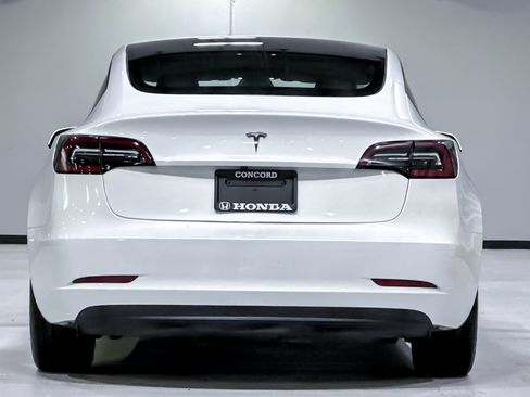 Used 2023 Tesla Model 3 Standard Range RWD image 10