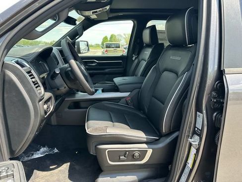 New 2026 RAM 1500 Laramie AWD/4WD image 9