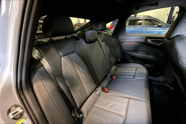 Used 2024 Audi Q4 e-tron Premium Plus AWD/4WD image 27