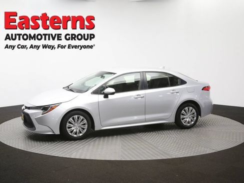 Used 2022 Toyota Corolla LE FWD image 58
