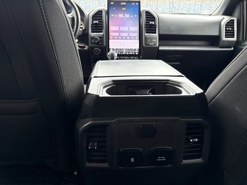Used 2019 Ford F150 XLT w/ Equipment Group 302A Luxury AWD/4WD image 15