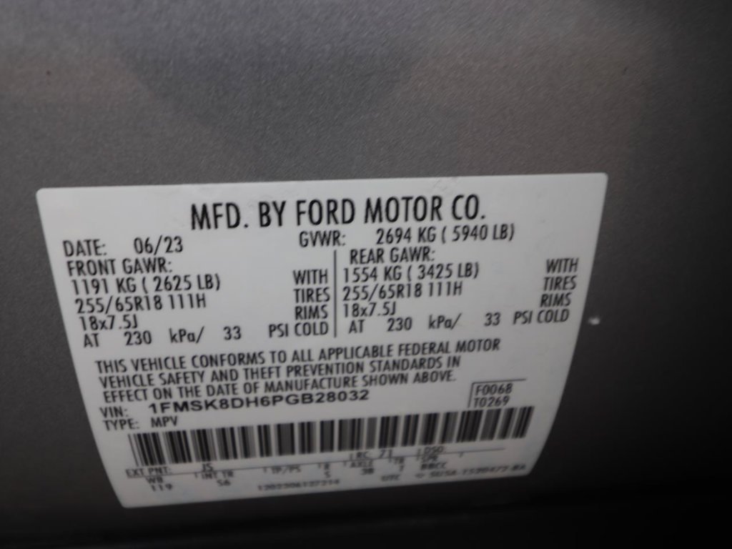 Used 2023 Ford Explorer XLT w/ Equipment Group 202A AWD/4WD image 23