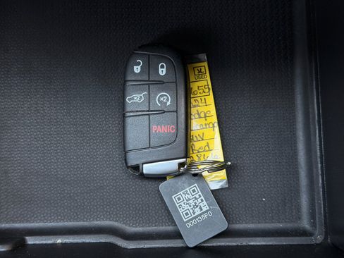 Used 2024 Dodge Durango GT AWD/4WD image 32