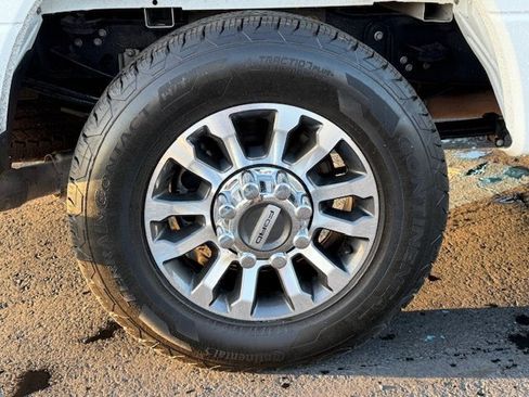 Certified 2022 Ford F250 Lariat w/ Lariat Ultimate Package image 8