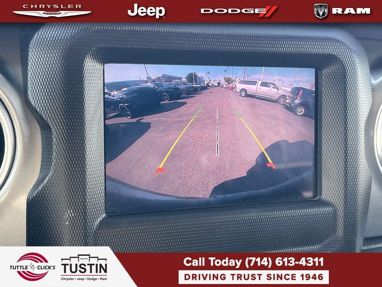 Used 2020 Jeep Wrangler Unlimited Sahara AWD/4WD image 29
