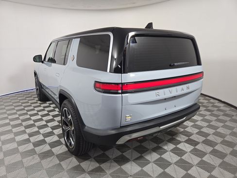 Used 2024 Rivian R1S Adventure AWD/4WD image 3