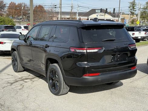 New 2025 Jeep Grand Cherokee L Altitude image 8