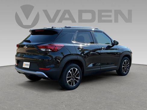 Used 2025 Chevrolet TrailBlazer LT image 17